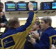 exchange_hand_signal.jpg